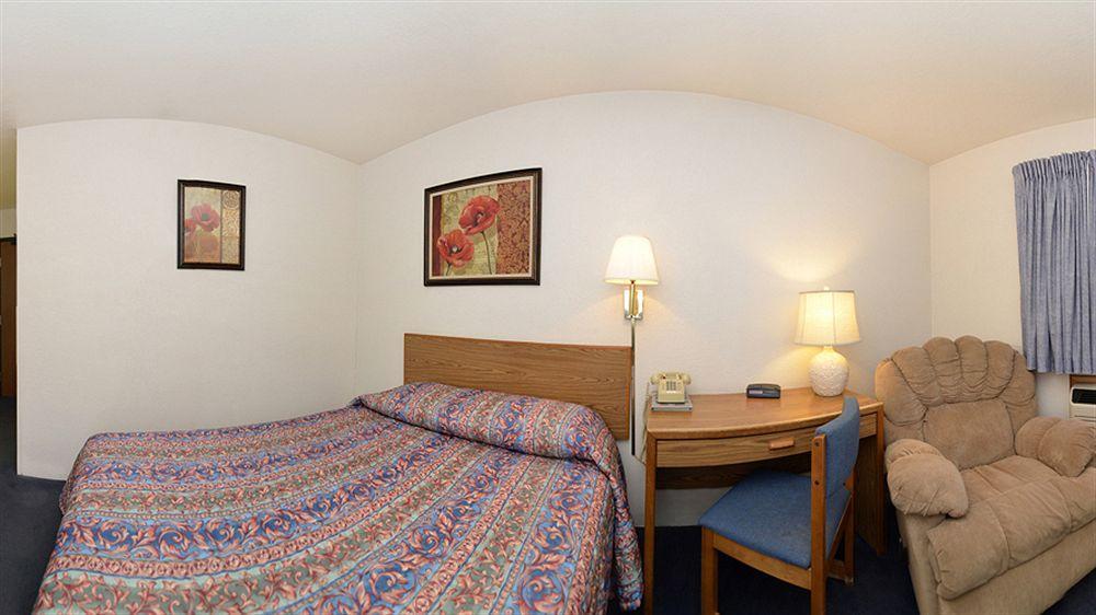 Americas Best Value Inn Sault Ste. Marie Exterior photo